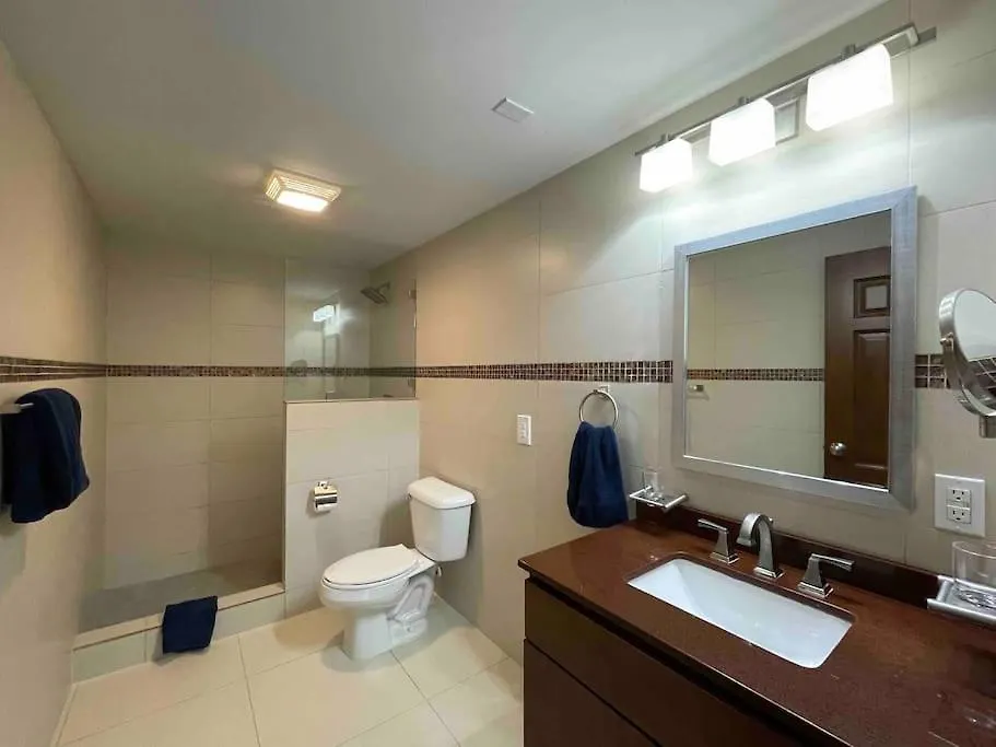 Blue Sky 2 Bedr Apartment With Pool In Simpson Bay Koolbaai